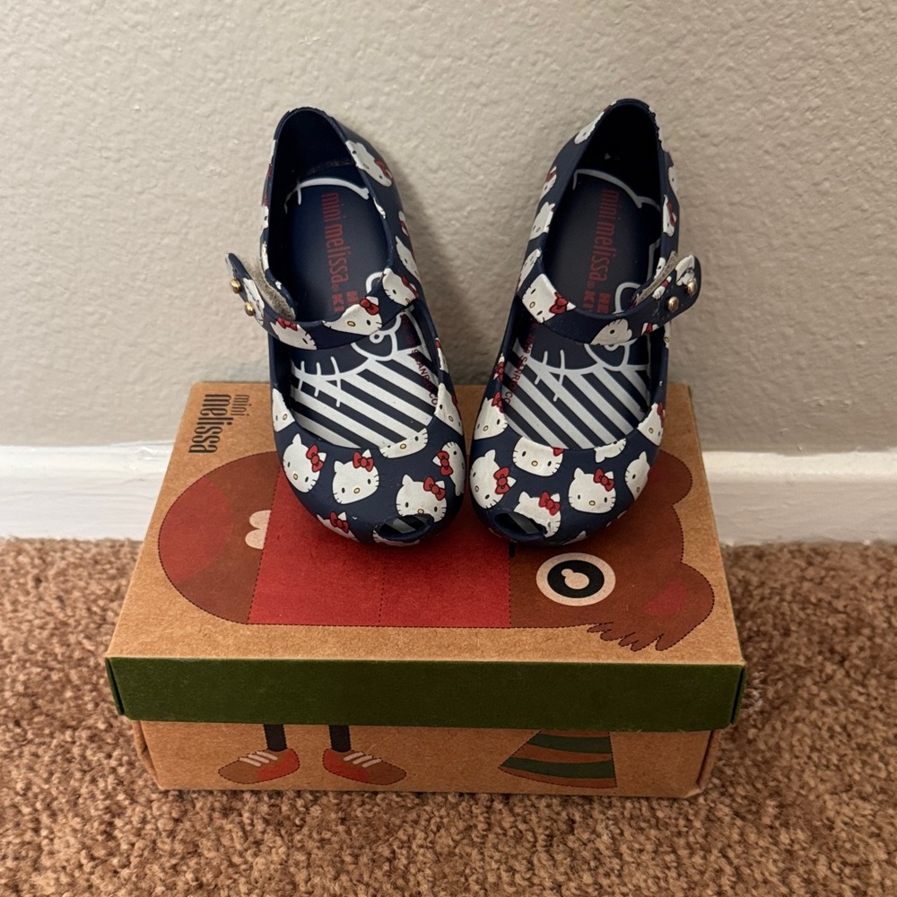 Mini Melissa Navy Hello Kitty Print Shoes
